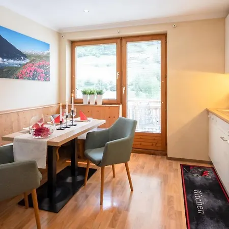 St. Lukas Apartment See